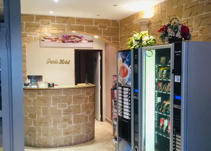 Paris Hotel Le Mediterraneen